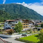 Pongauerhof Szálloda 4*