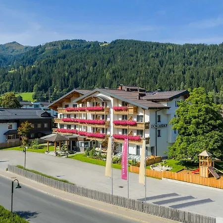 Pongauerhof Szálloda Flachau